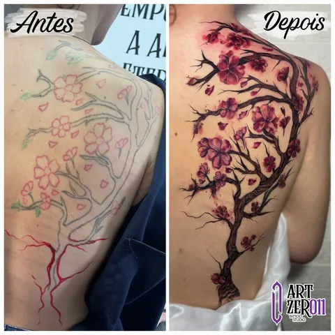 Antes e depois: cerejeira antiga e apagada nas costas, refeita com flores rosa e tronco escuro